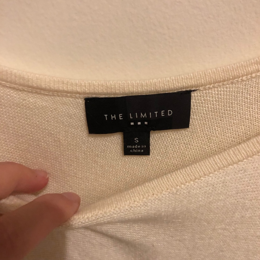 The Limited Asymmetrical hem sweater - Picture 2 of 5